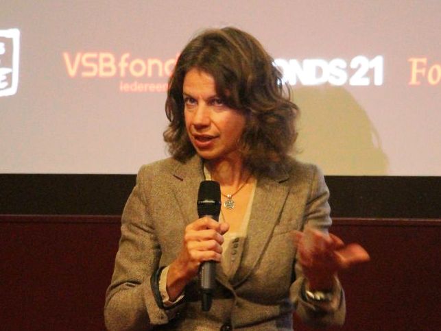 2015: Laila Al-Zwaini te gast als expert na afloop van een Movies That Matter on Tour-film in het Kijkhuis